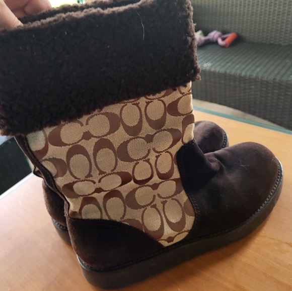 Coach Signature Logo Suede and Fleece Brown Boots (Kalie) Size 9.5 - Picture 3 of 5